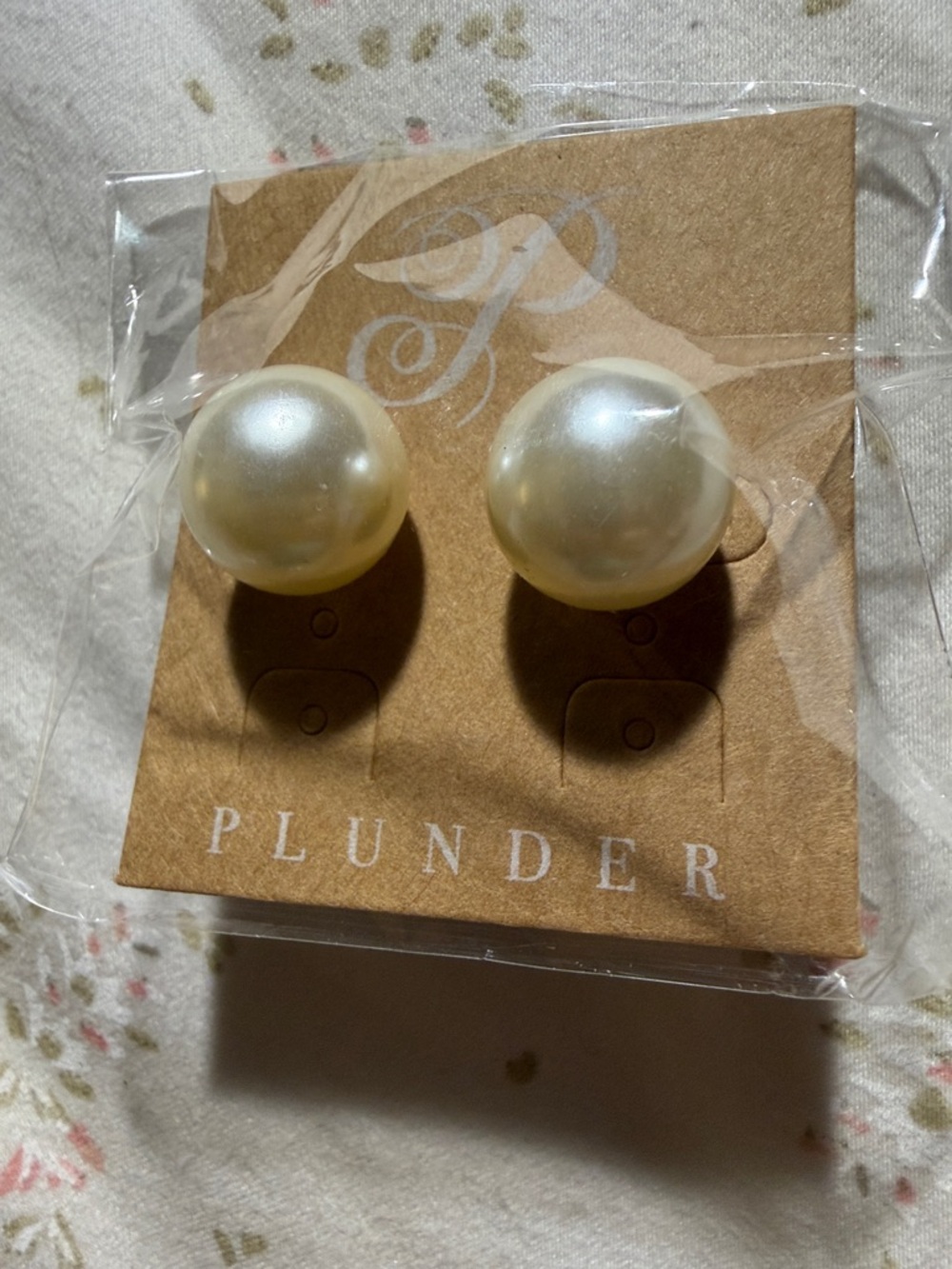 Plunder Pearl Dome Stud Earrings in Ivory